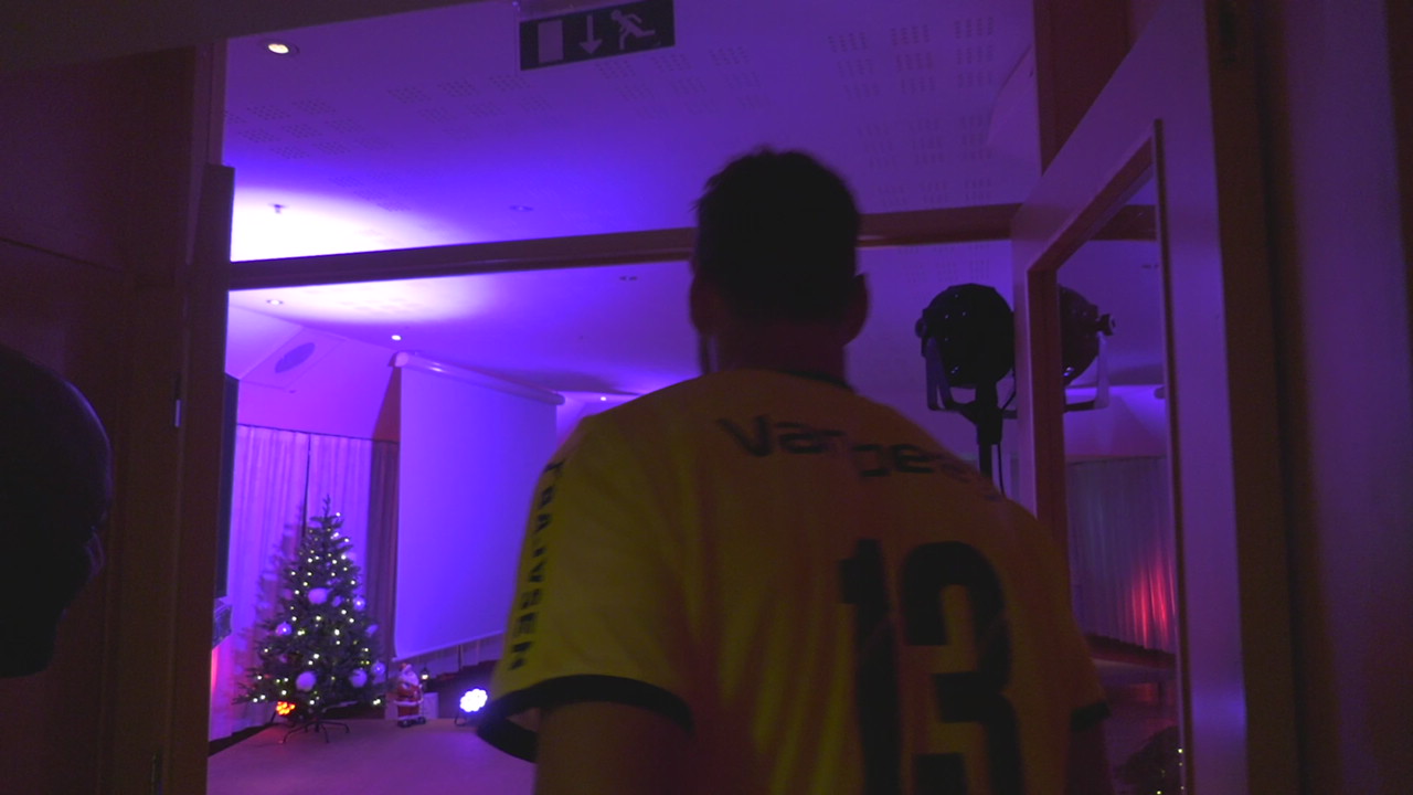 Kippe signerer ny kontrakt